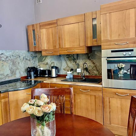 Beautiful And Charming Apartment In The Heart Of The Old Town วอร์ซอ ภายนอก รูปภาพ