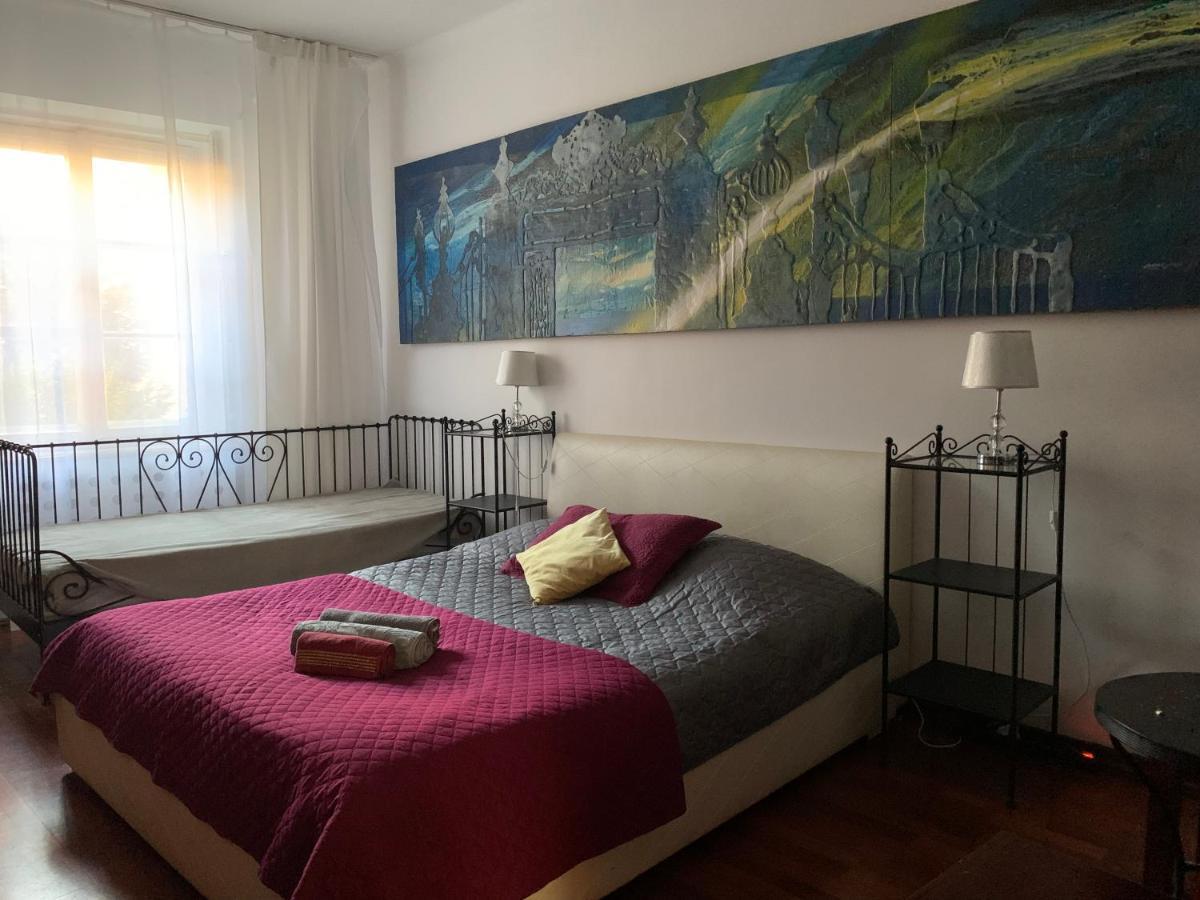 Beautiful And Charming Apartment In The Heart Of The Old Town วอร์ซอ ภายนอก รูปภาพ