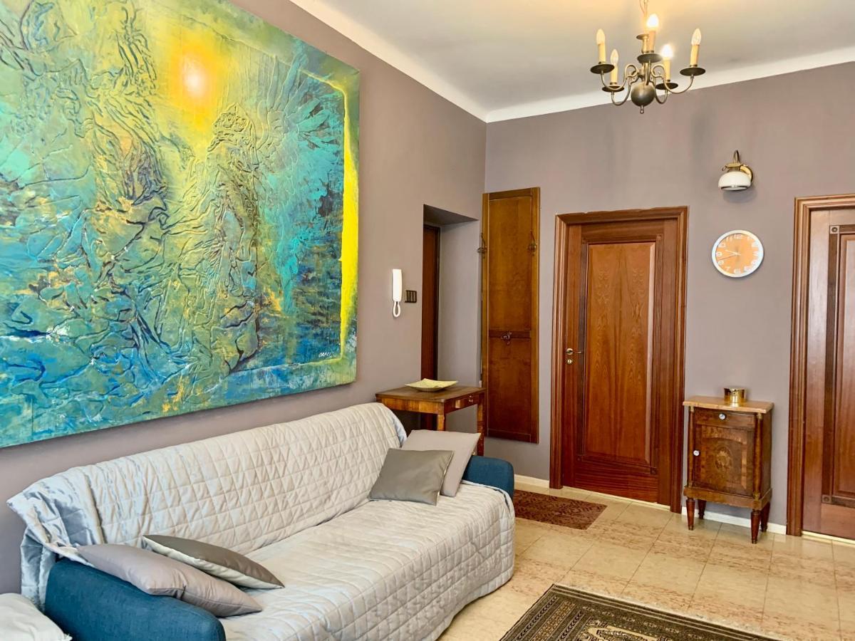 Beautiful And Charming Apartment In The Heart Of The Old Town วอร์ซอ ภายนอก รูปภาพ