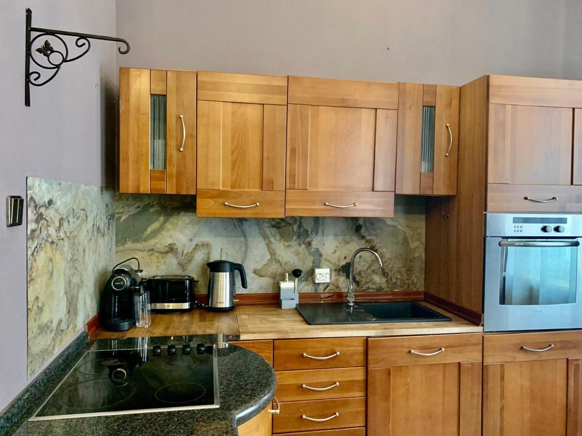 Beautiful And Charming Apartment In The Heart Of The Old Town วอร์ซอ ภายนอก รูปภาพ