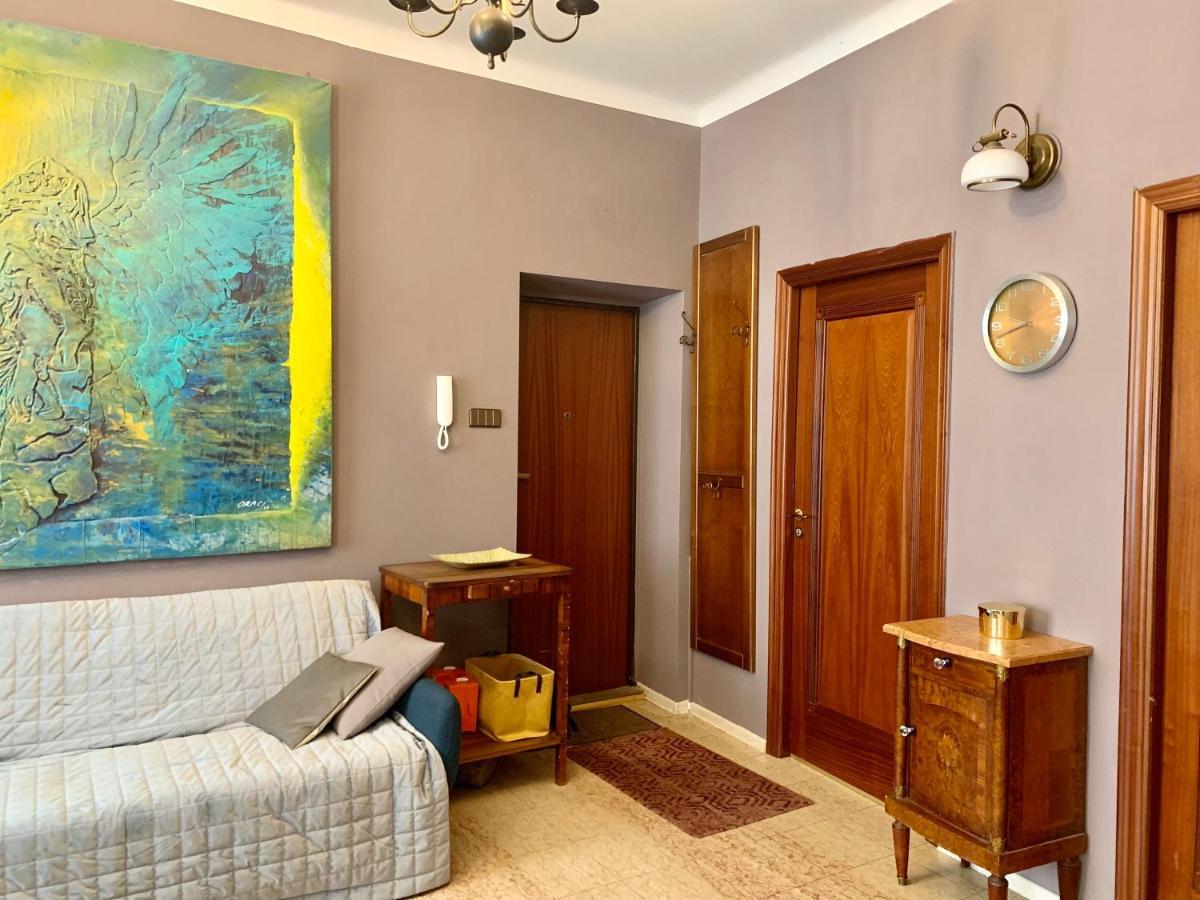 Beautiful And Charming Apartment In The Heart Of The Old Town วอร์ซอ ภายนอก รูปภาพ